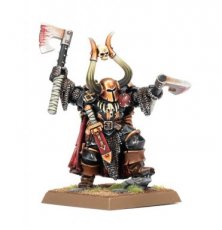 Warriors of Chaos Champion of Chaos with  pair of Axes